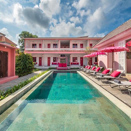 Pinkprivate Balangan - For Cool Adults Only Bed and Breakfast Jimbaran Exteriör bild