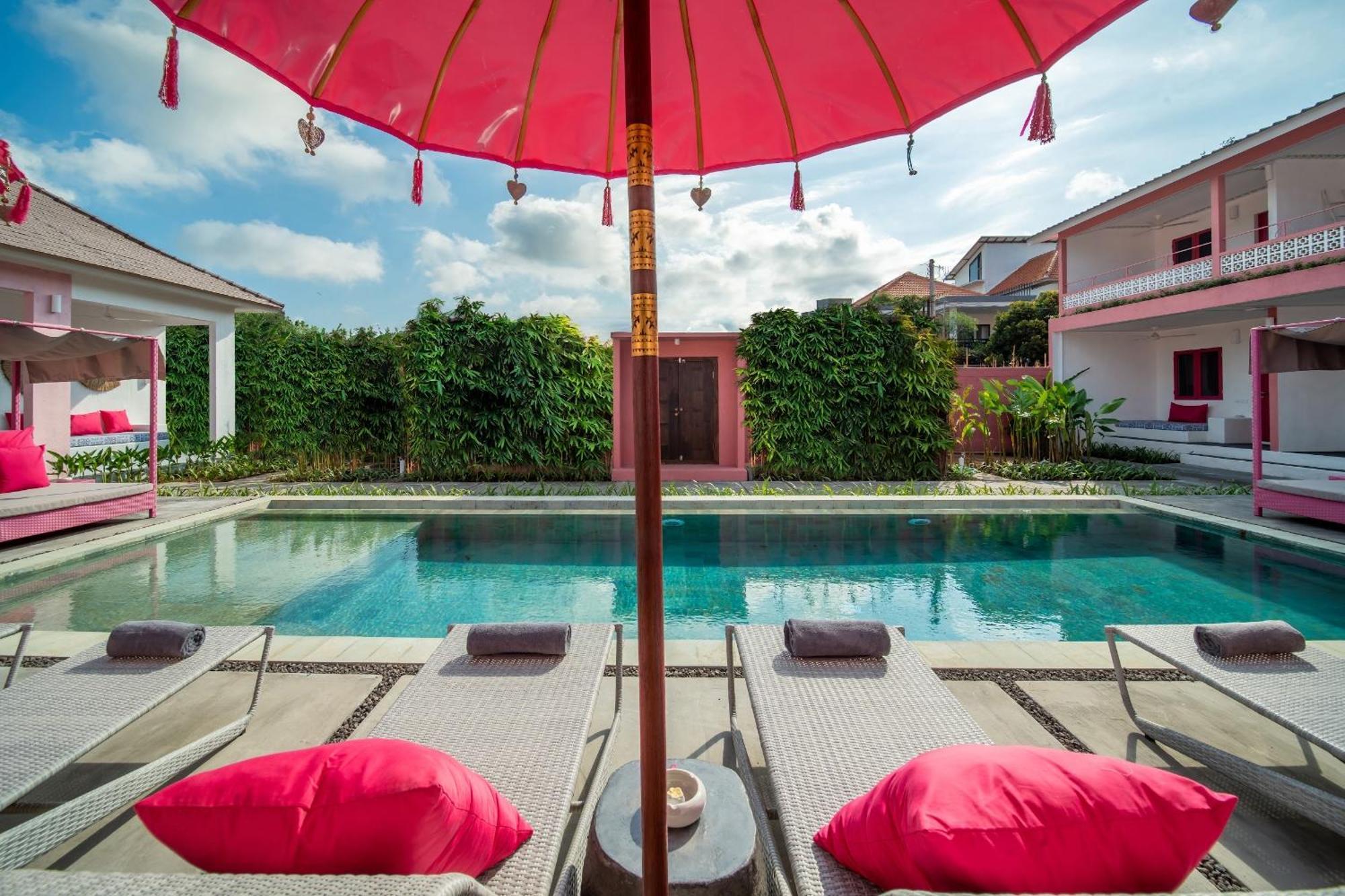Pinkprivate Balangan - For Cool Adults Only Bed and Breakfast Jimbaran Exteriör bild
