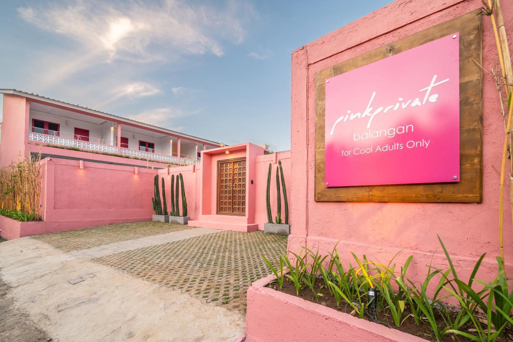 Pinkprivate Balangan - For Cool Adults Only Bed and Breakfast Jimbaran Exteriör bild