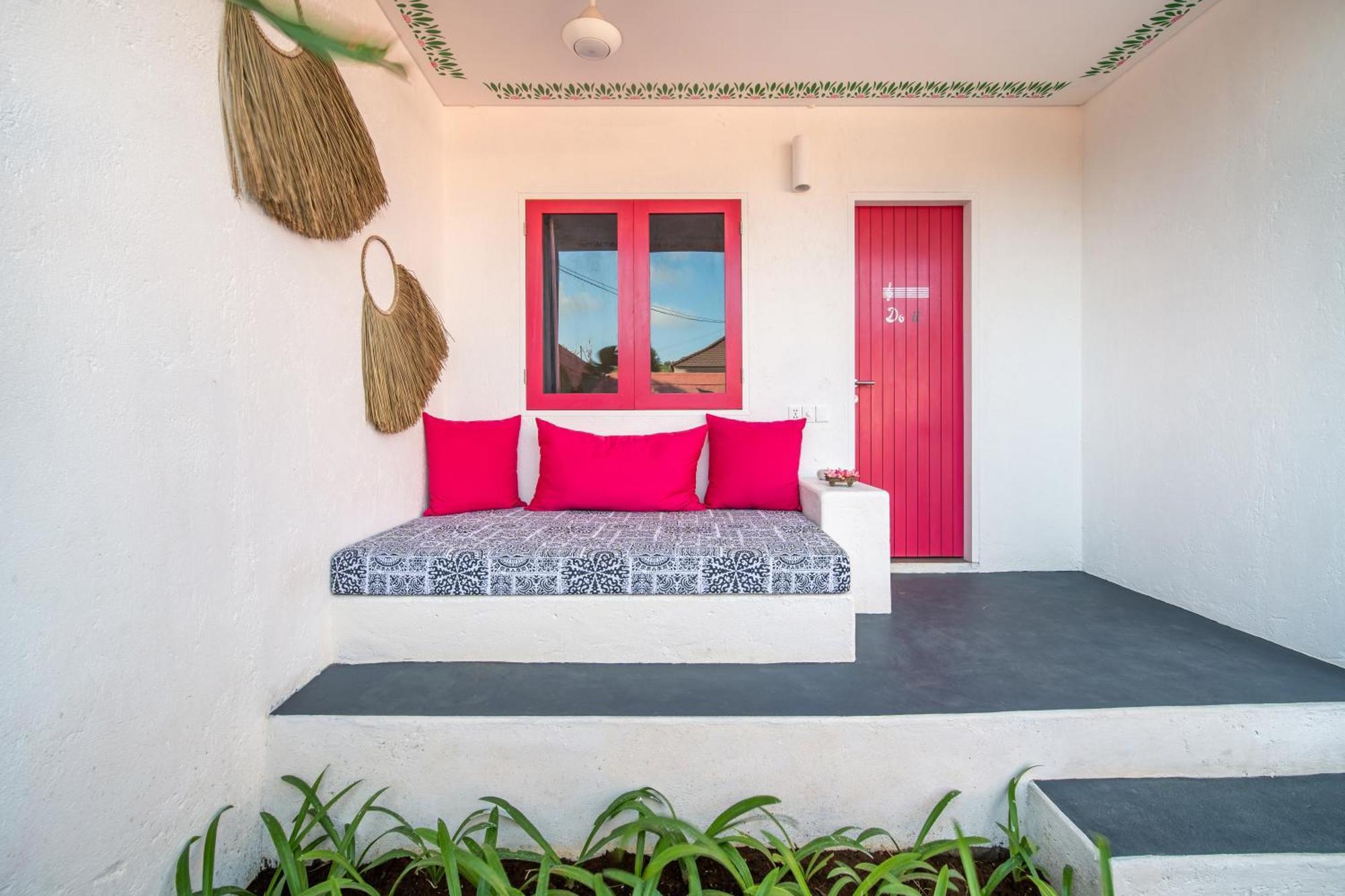 Pinkprivate Balangan - For Cool Adults Only Bed and Breakfast Jimbaran Exteriör bild