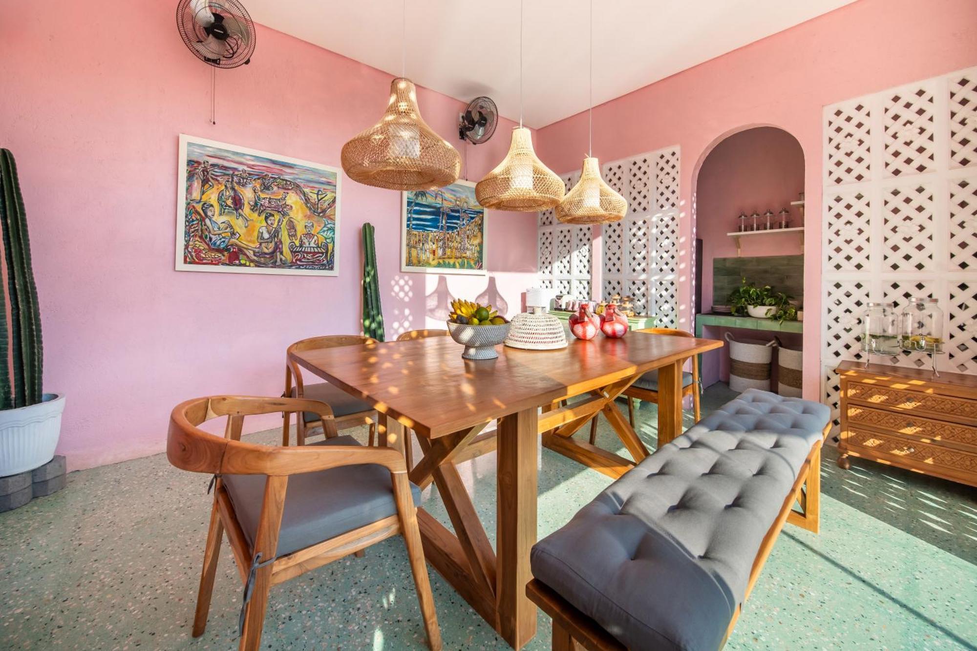 Pinkprivate Balangan - For Cool Adults Only Bed and Breakfast Jimbaran Exteriör bild